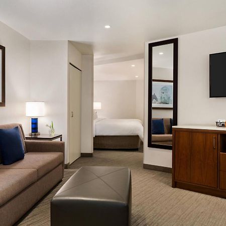 Delta Hotels By Marriott Helena Colonial Extérieur photo