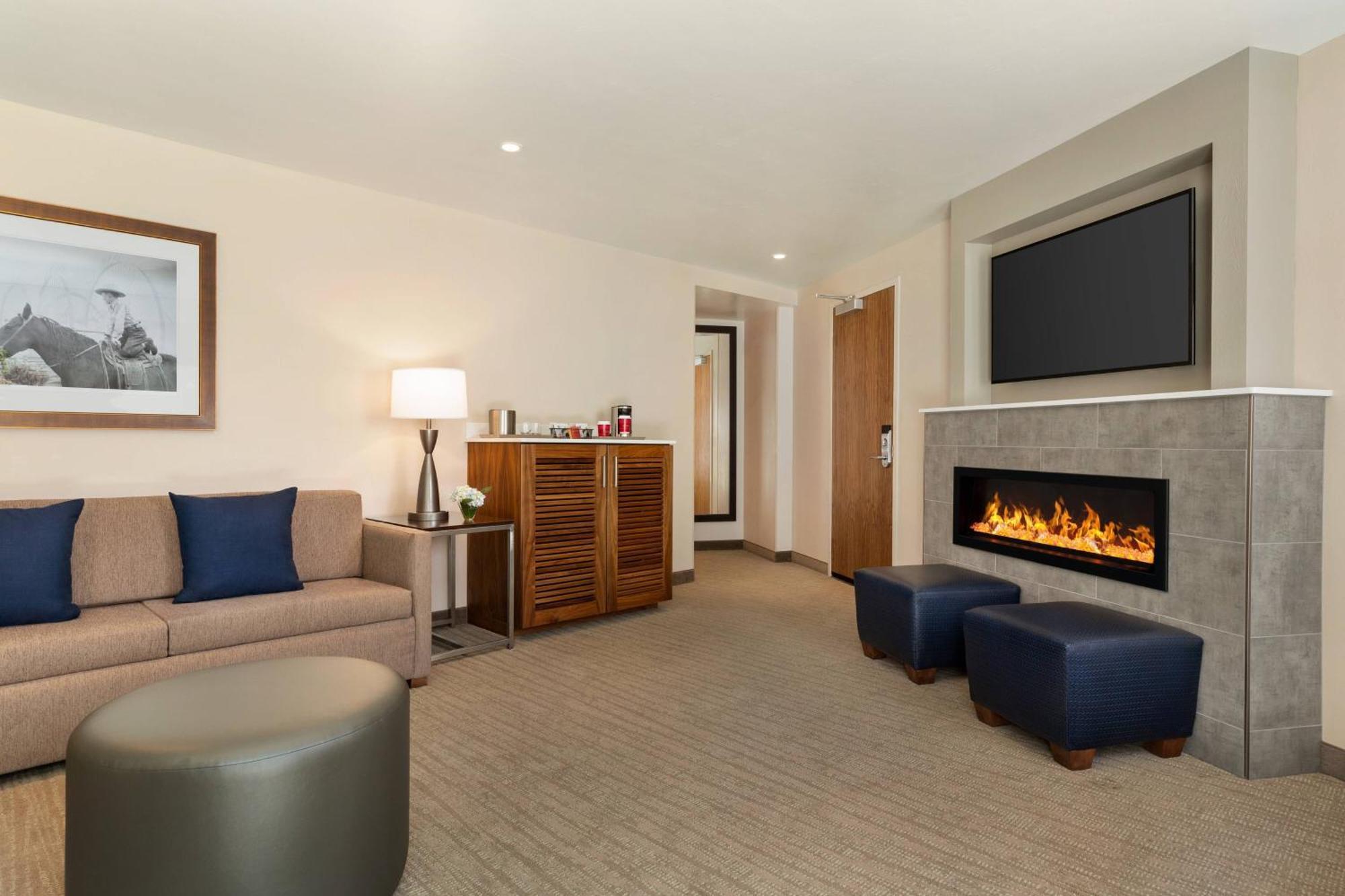 Delta Hotels By Marriott Helena Colonial Extérieur photo