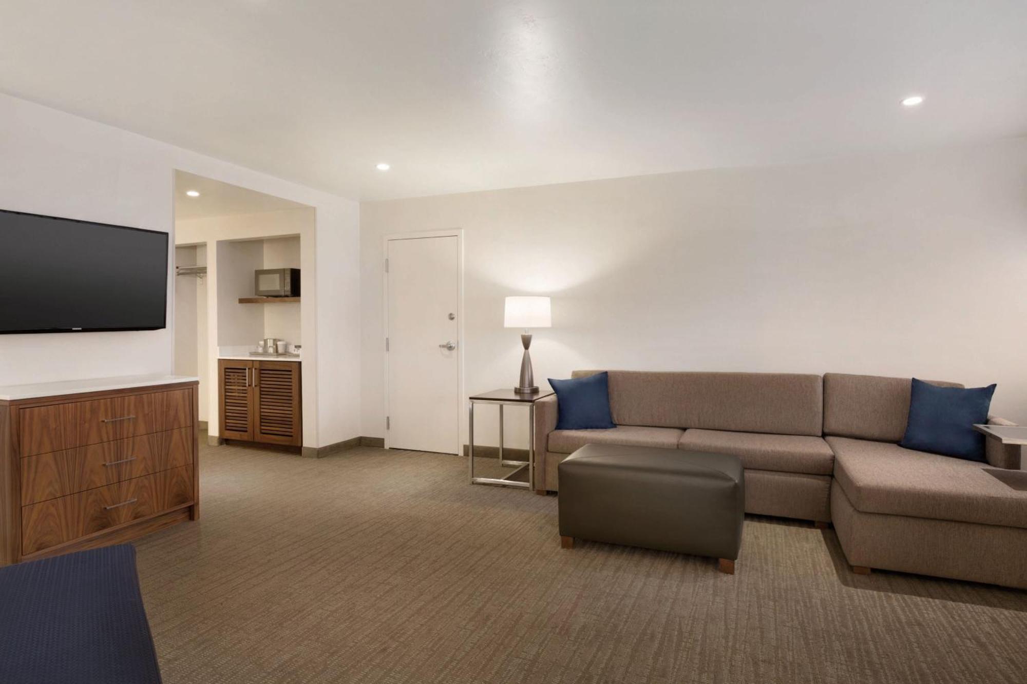 Delta Hotels By Marriott Helena Colonial Extérieur photo