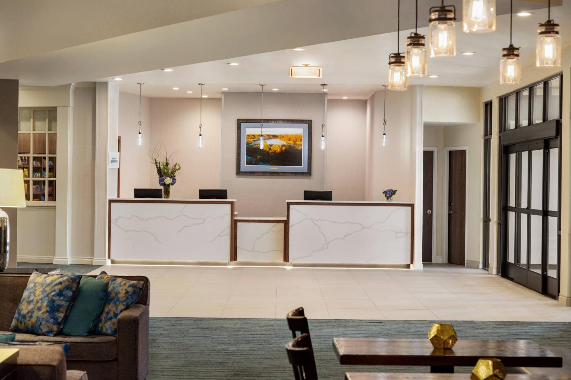 Delta Hotels By Marriott Helena Colonial Extérieur photo